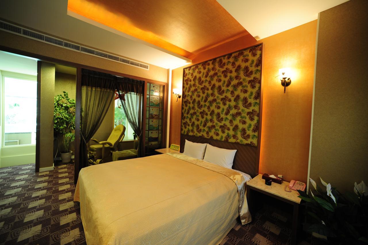 Golden Motel Hsinchu Exterior foto